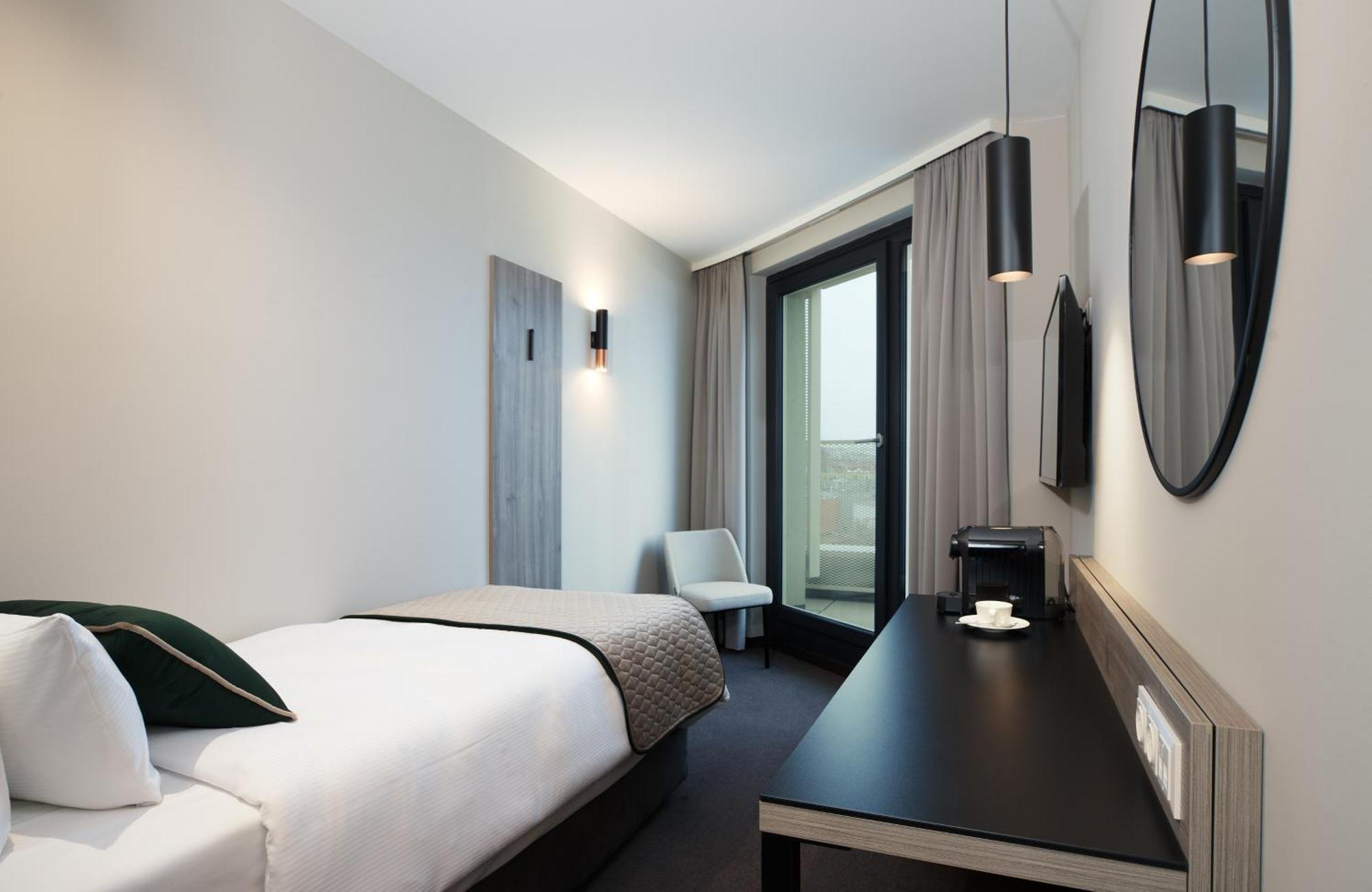 Leonardo Hotel Vienna City West Exterior photo
